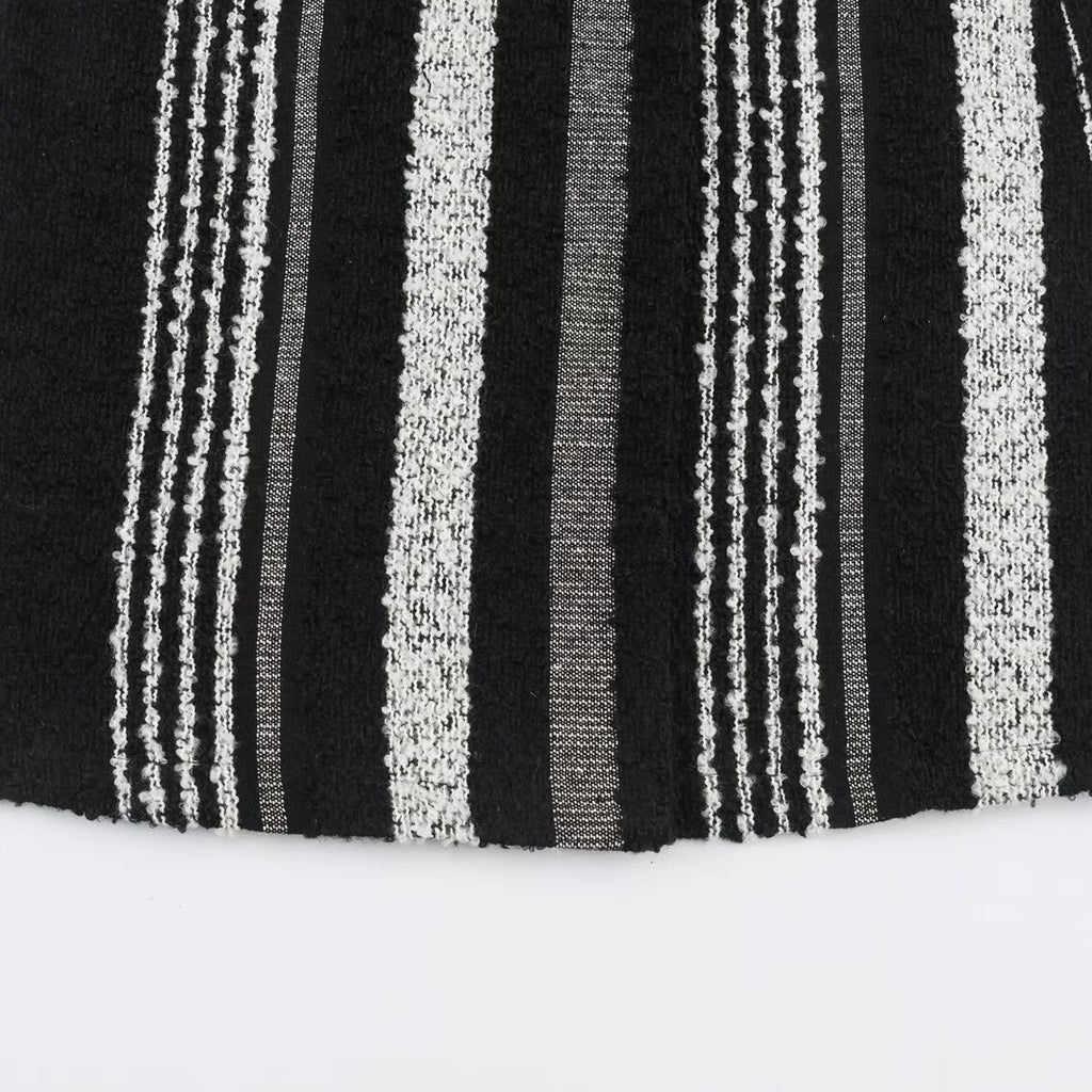 Collar long sleeved jacket